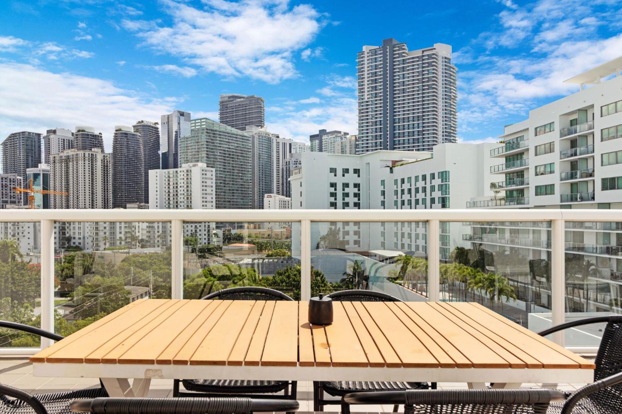 Roami At Habitat Brickell Aparthotel ไมอามี ภายนอก รูปภาพ